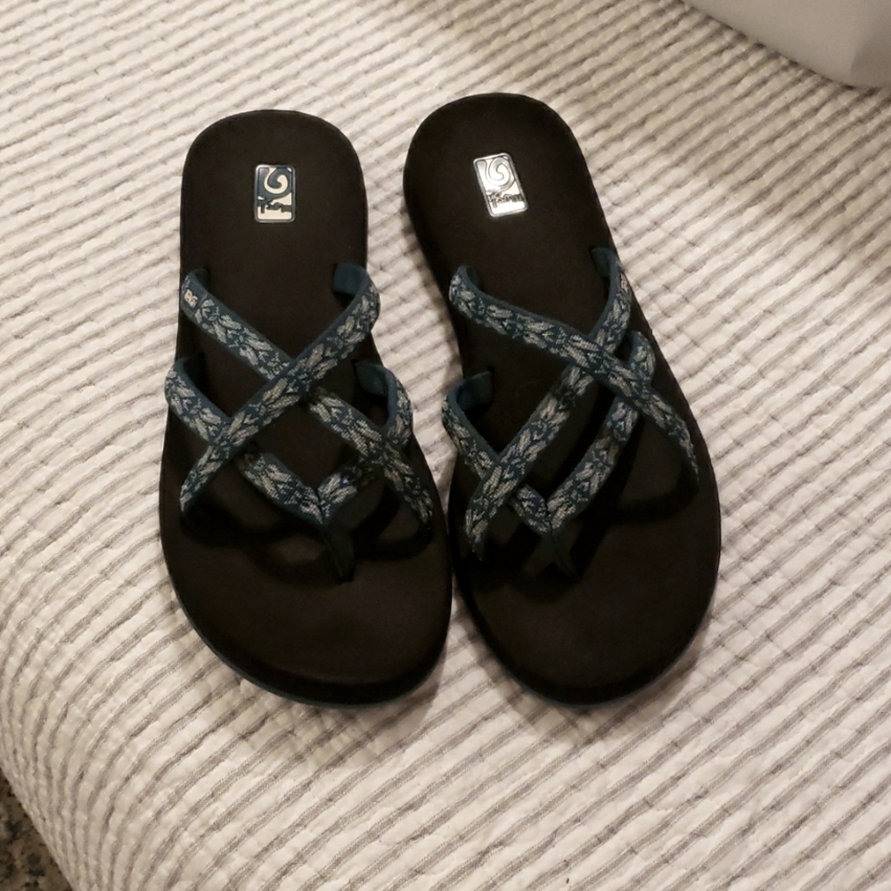 Teva mush sandals size 9
